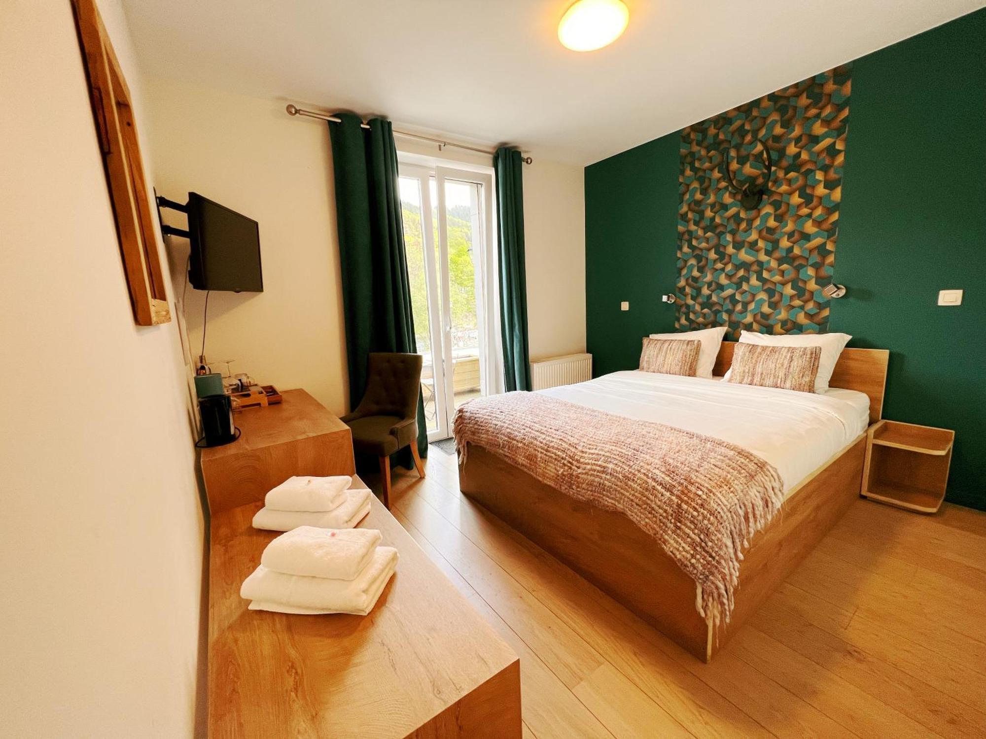Au Sommet De La Cascade Hotel Stavelot Eksteriør billede